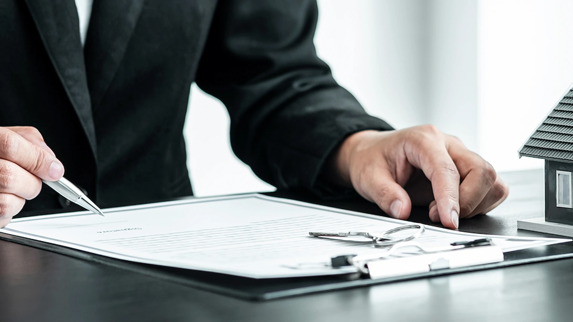 When Do You Use an EOI in Dubai Real Estate